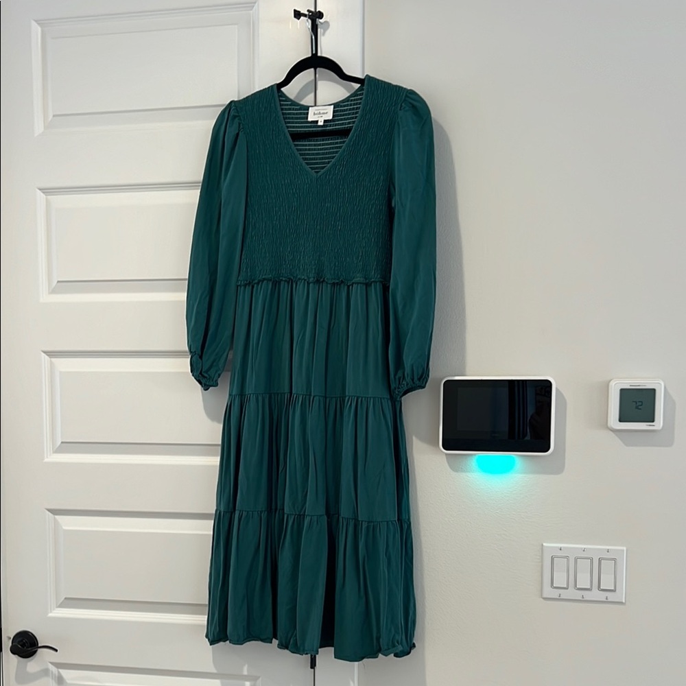 Elegant Teal Midi Dress